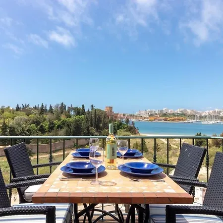 Luxury Townhouse N10 - Front-line Sea Views