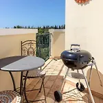 Luxury Townhouse N10 - Front-line Sea Views