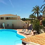 Luxury Townhouse N10 - Front-line Sea Views Casa vacanze