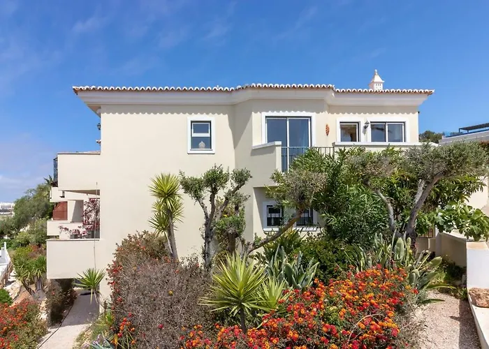 Vakantiehuis Luxury Townhouse N10 - Front-line Sea Views *